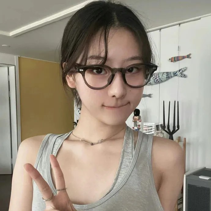 呃鬼食豆腐 海报