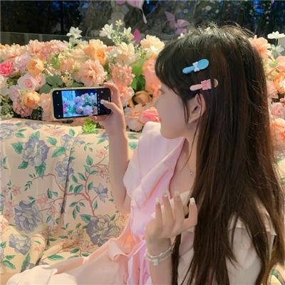 龙行龘龘 海报